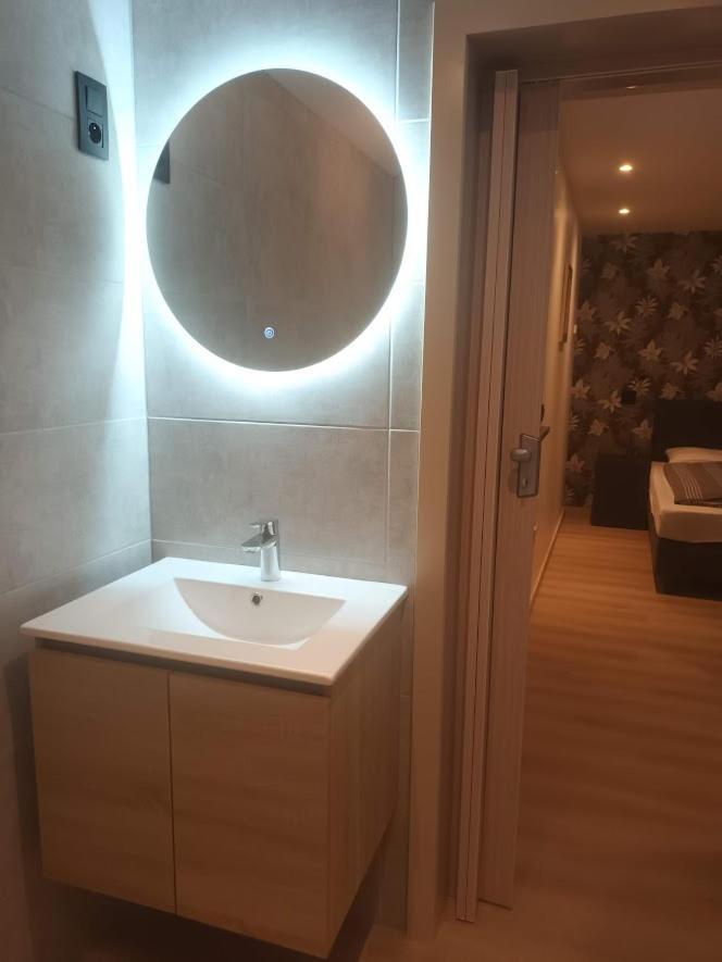 DE LANDSHOEVE vakantiewoningen en privé wellness Zwalm Esterno foto