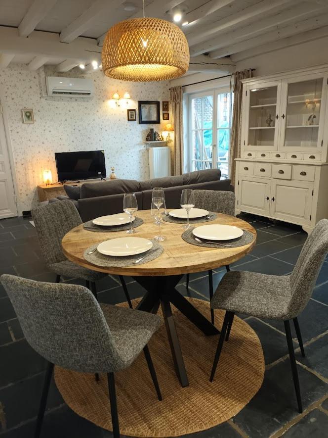 DE LANDSHOEVE vakantiewoningen en privé wellness Zwalm Esterno foto